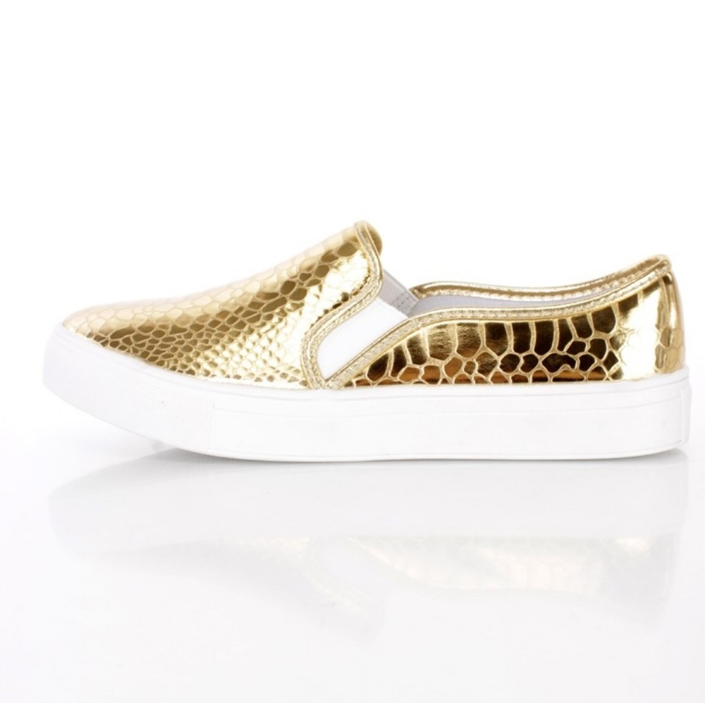 🆕️ Gold Skin Patent Creeper Sneaker Flats - Picture 2 of 8